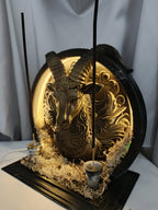 Oğlak Burcu LED Işıklı Çift Fonksiyonlu Tütsülük–Geri Akış Çubuk Tütsü, Doğal Yosunlu