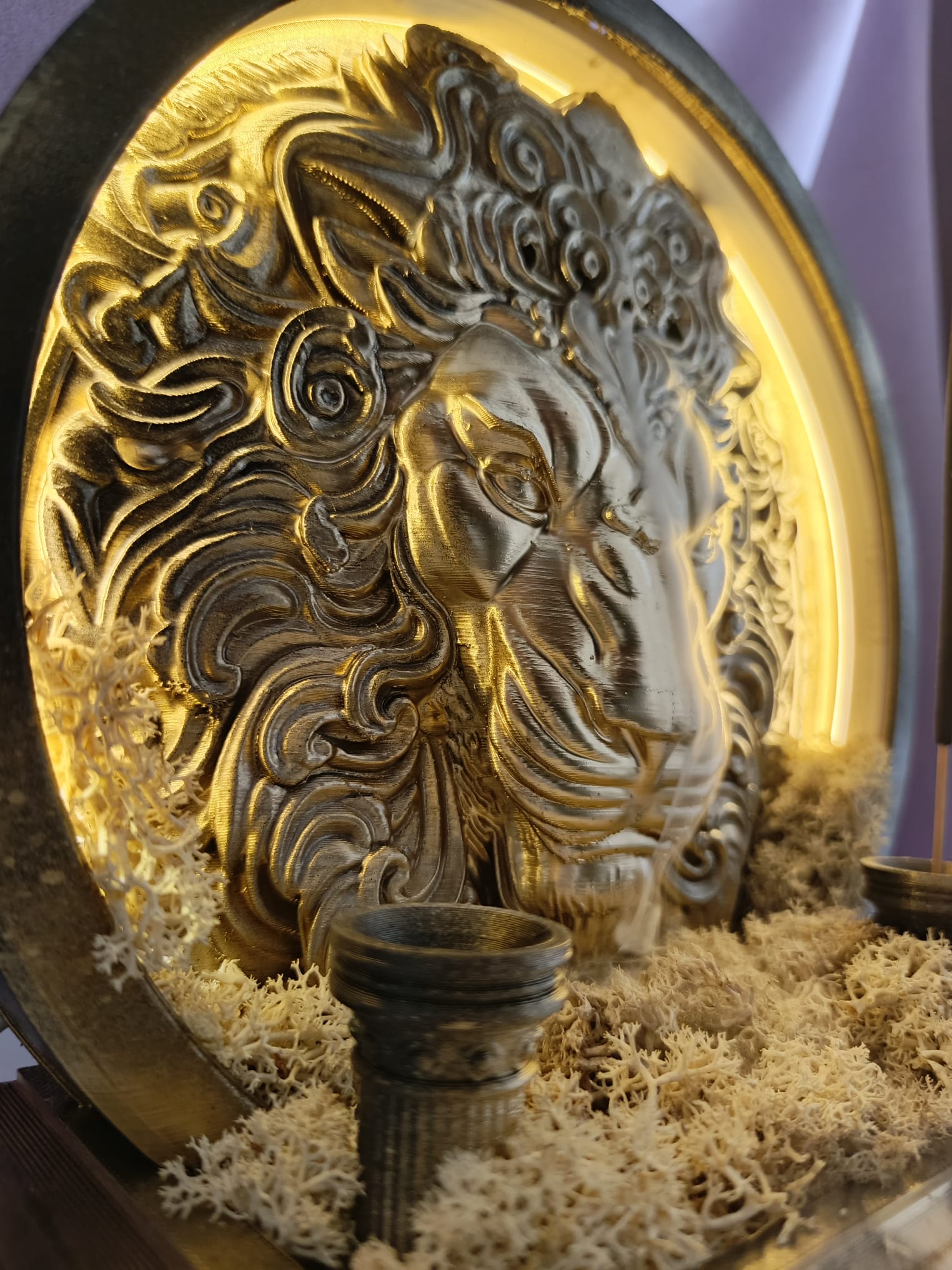 Aslan Burcu Ledli Tütsülük | Güç ve Zarafeti Bir Arada Sunan Dekoratif Gece Lambası