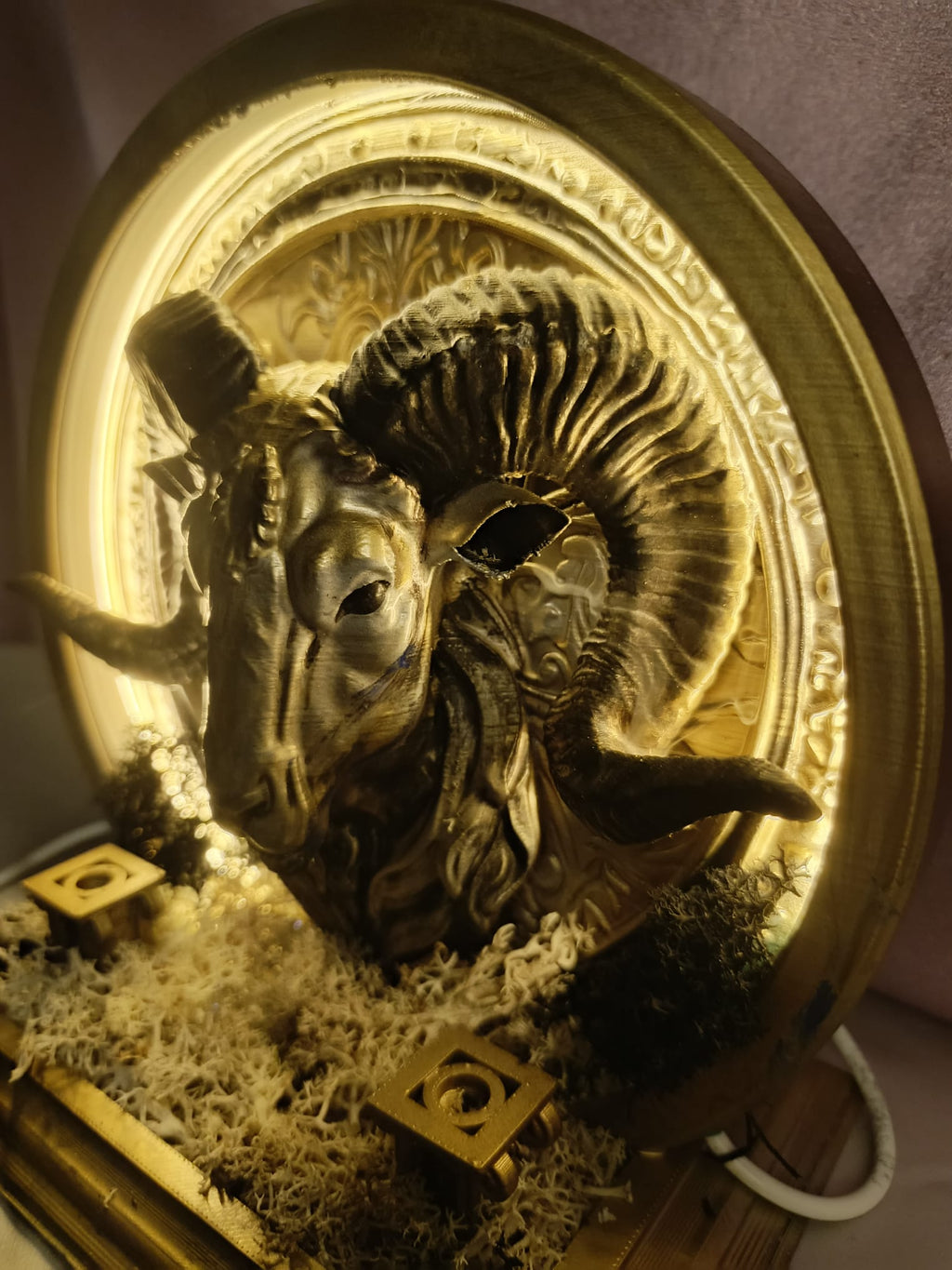 Koç Burcu Figürlü Işıklı Tütsülük | 3D El Yapımı Neon Ledli Burç Hediyesi Dekor