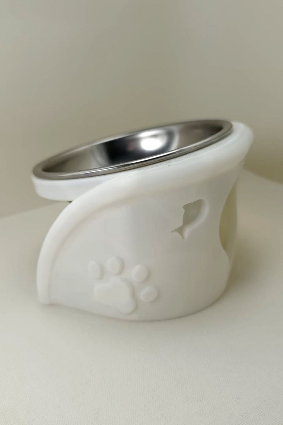 Pixi Kedi Mama Kabı Standı – %13 Eğimli Ergonomik Tasarım, PETG Gövde + Paslanmaz Çelik Kase Beyaz
