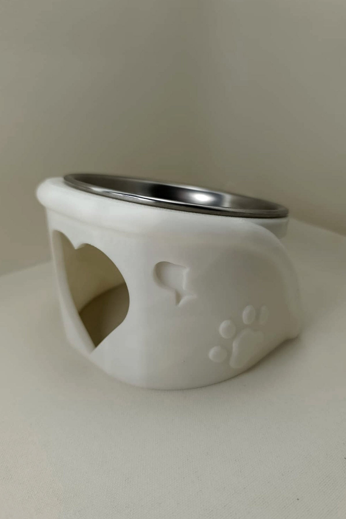Pixi Kedi Mama Kabı Standı – %13 Eğimli Ergonomik Tasarım, PETG Gövde + Paslanmaz Çelik Kase Beyaz