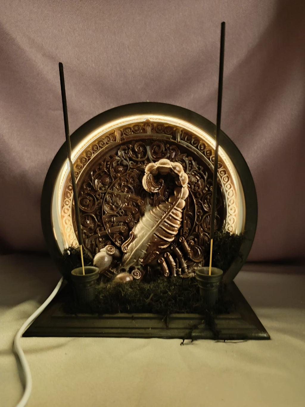 Akrep Burcu Işıklı Tütsülük | El Yapımı 3D Neon Ledli Geri Akış & Çubuk Tütsülük Dekor