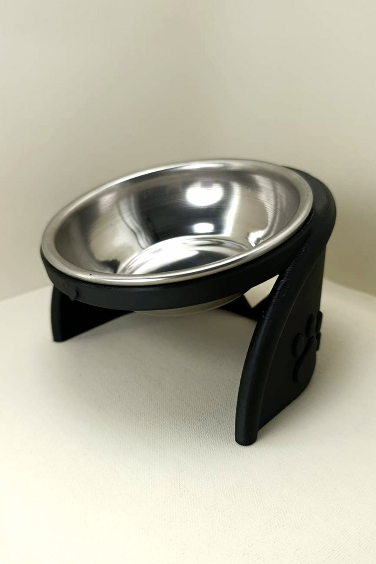 Pixi Kedi Mama Kabı Standı – %13 Eğimli Ergonomik Tasarım, PETG Gövde + Paslanmaz Çelik Kase Siyah