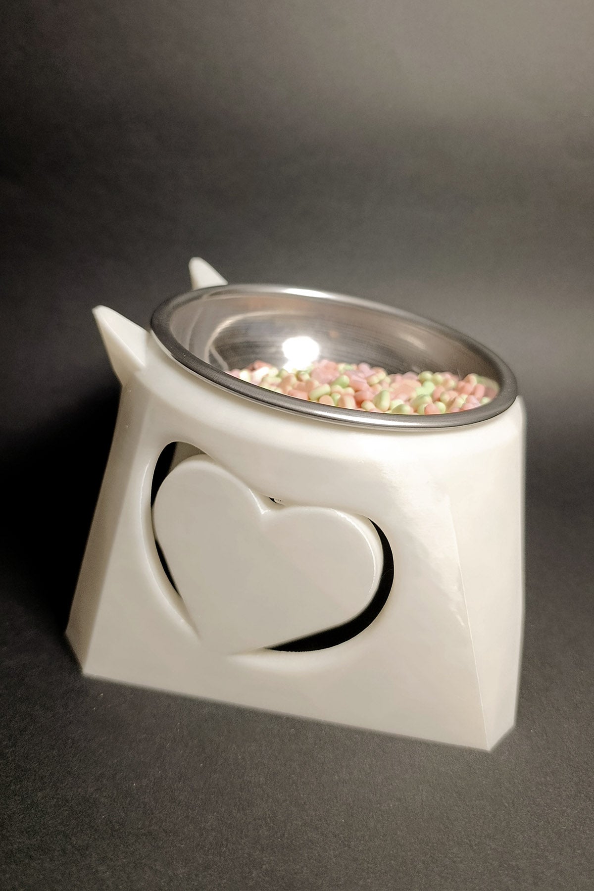 Luci Yüksek Ayaklı Kedi Mama Kabı - Boyun Koruyucu Eğik Tasarım - Anti-Stres Metal Kase