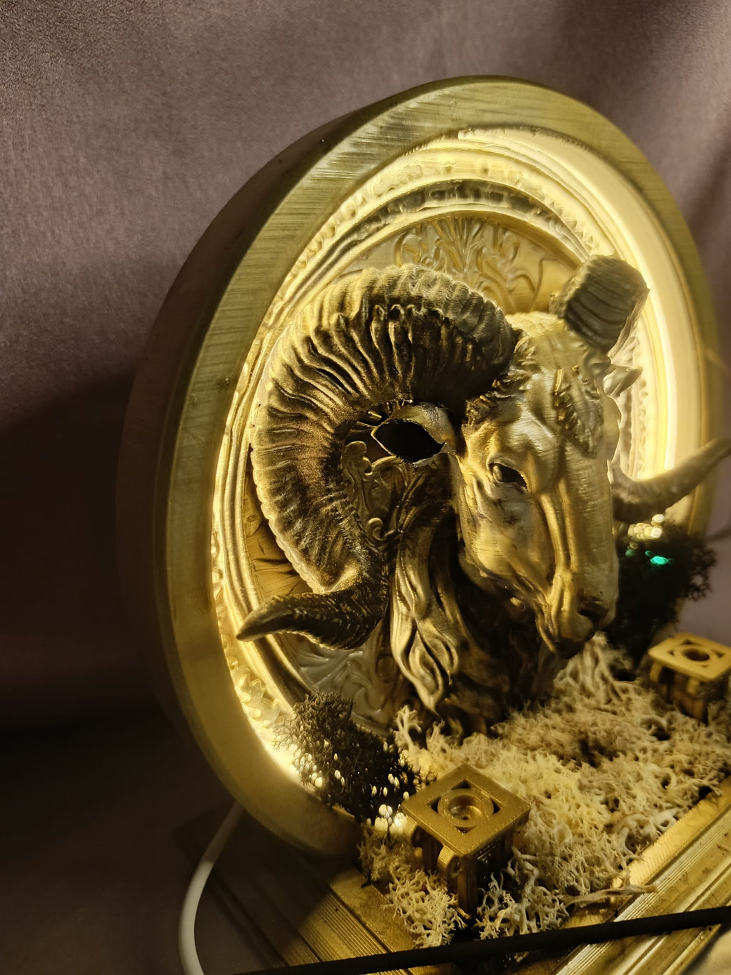 Koç Burcu Figürlü Işıklı Tütsülük | 3D El Yapımı Neon Ledli Burç Hediyesi Dekor