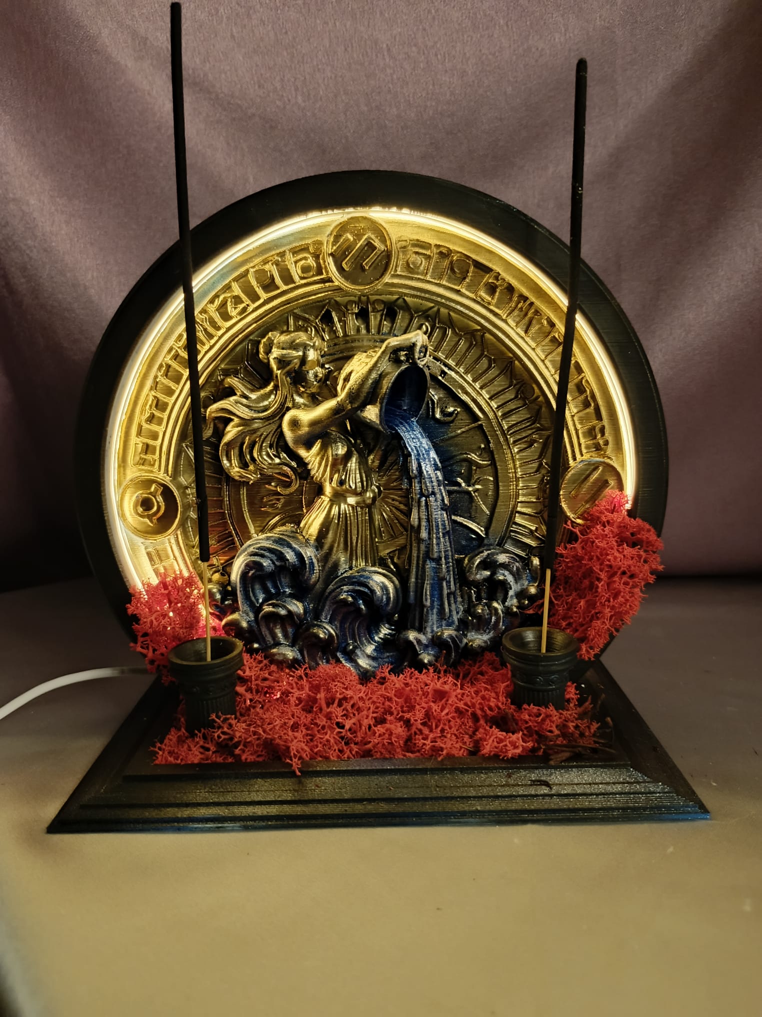 Kova Burcu Özgürlüğü: Geri Akış & Çubuk Tütsülük Işıklı Neon LED Tasarım