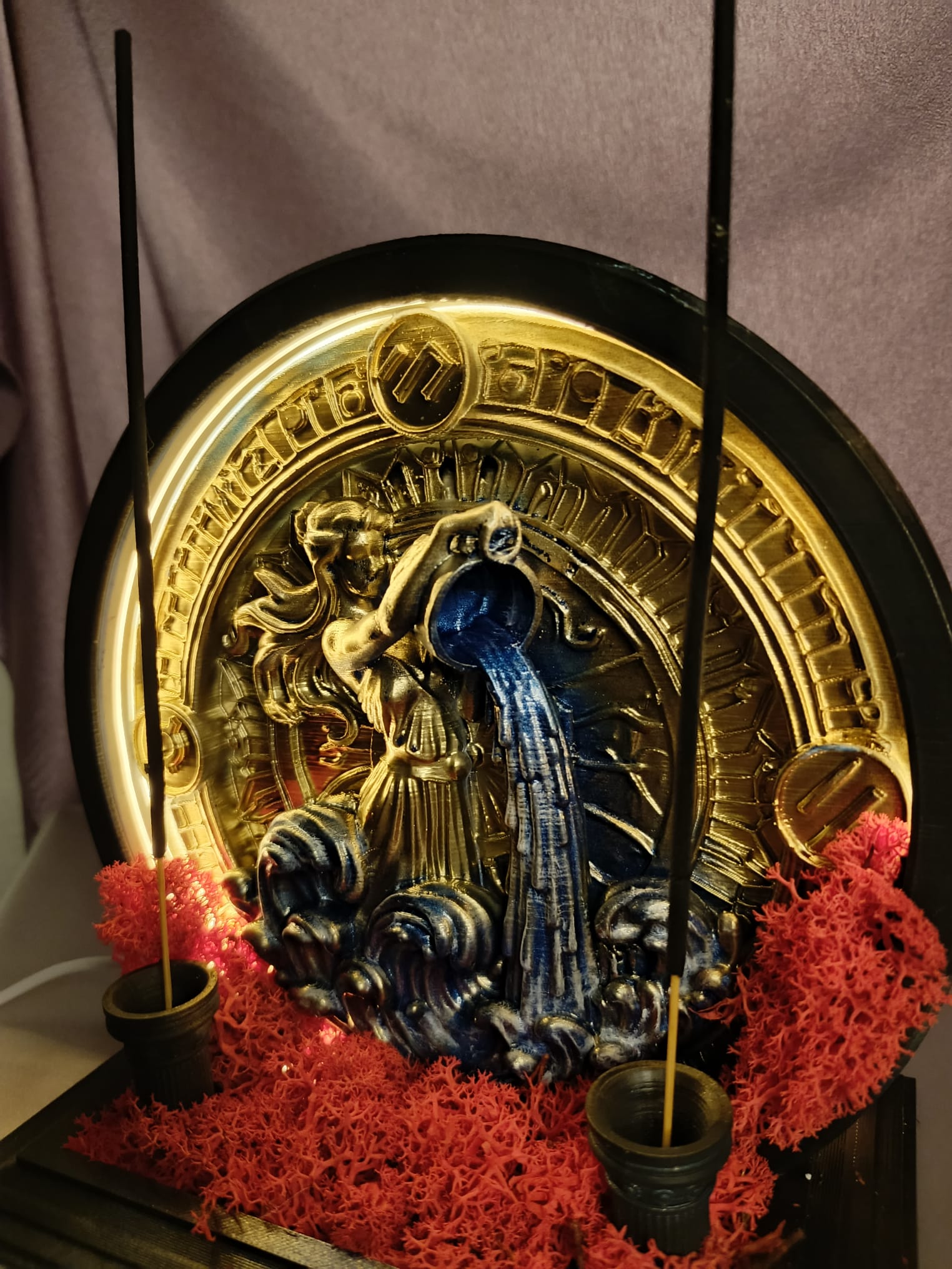 Kova Burcu Özgürlüğü: Geri Akış & Çubuk Tütsülük Işıklı Neon LED Tasarım